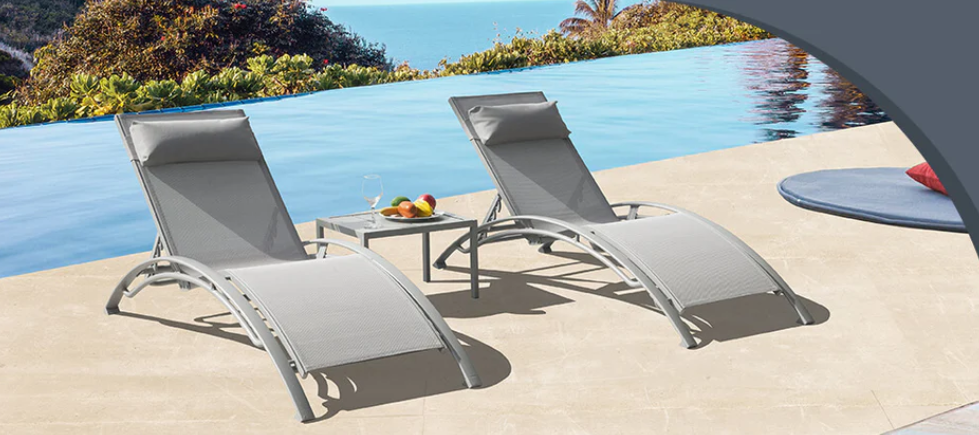 Best Pool Lounge Chairs for a Relaxing Summer Escape
